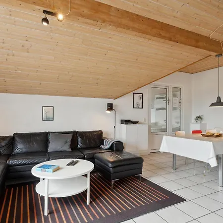 Prázdninový dům In With Sauna *